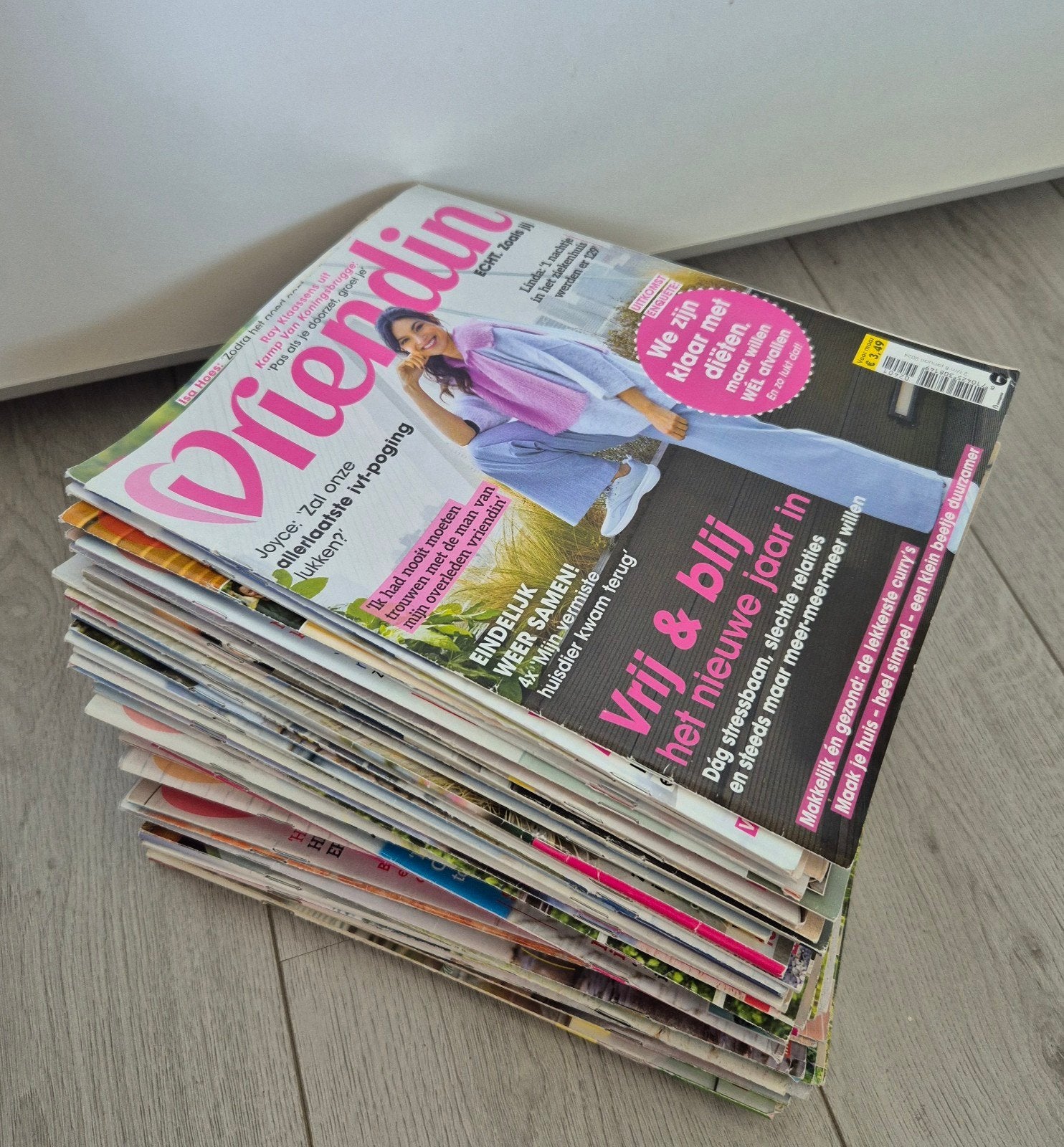 52 Vriendin bladen 2024 + 3 extra nummers, Boeken, Tijdschriften en Kranten, Gelezen, Damesbladen, Ophalen