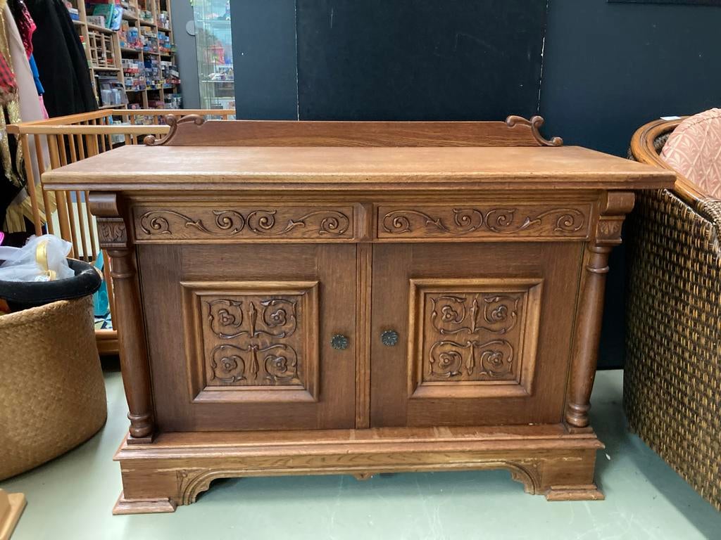 Eikenhouten fineer dressoir met houtsnijwerk deurtje, Gebruikt, 100 tot 150 cm, W, Eikenhout