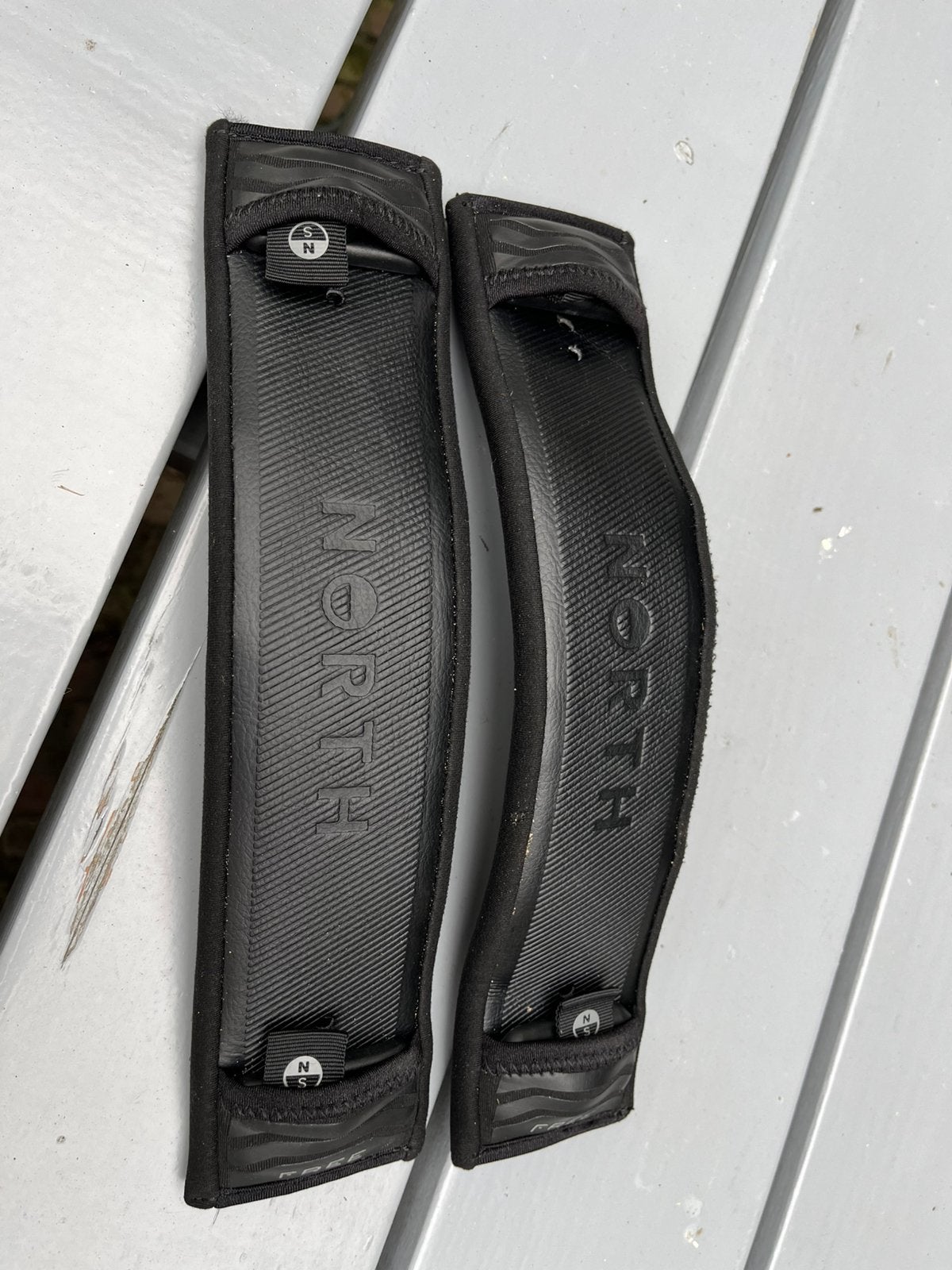 North foil footstraps free NIEUW 2 stuks, Ophalen of Verzenden, Zo goed als nieuw, Wingsurf-accessoire