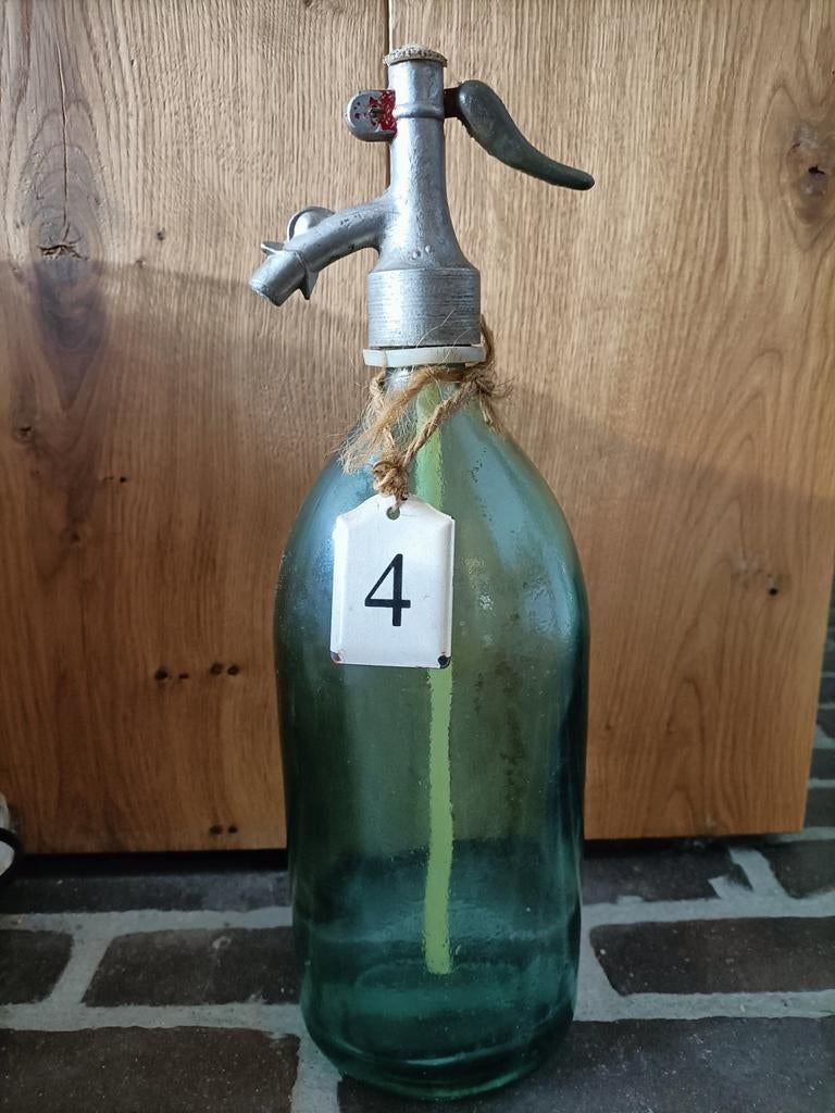 Vintage spuitfles. Nr. 4 Seltzer fles., Antiek en Kunst, Ophalen