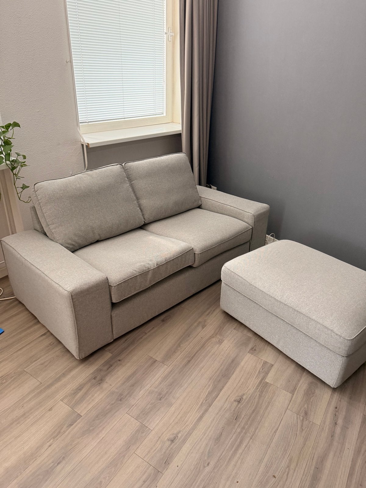 IKEA KVIK bank met opbergvak, zo goed als nieuw, Ophalen, 150 tot 200 cm, Tweepersoons, 75 tot 100 cm