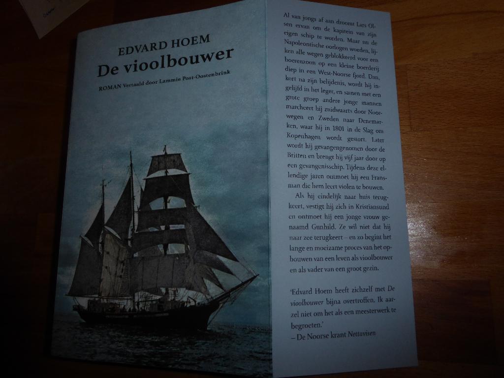 Edvard Hoem - De vioolbouwer (2022), Ophalen of Verzenden, Gelezen, Europa overig