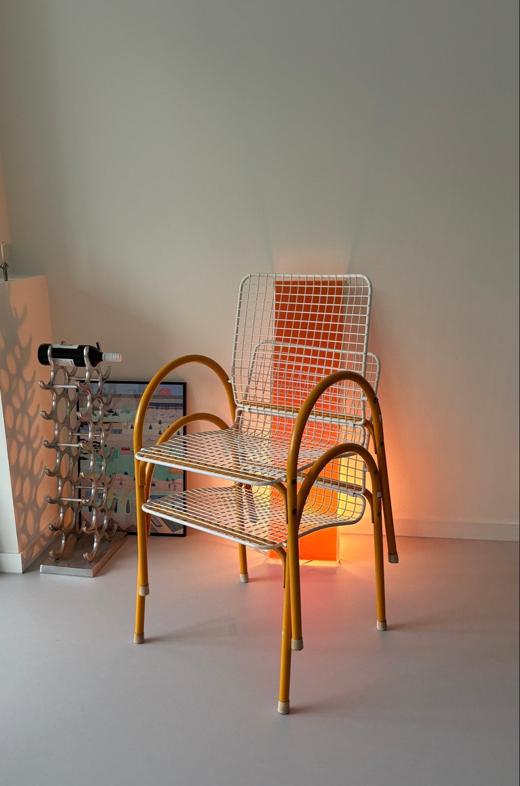 Vintage EMU Made in Italy stoelen - geel/wit metaal, Ophalen, Gebruikt, Overige kleuren, Metaal