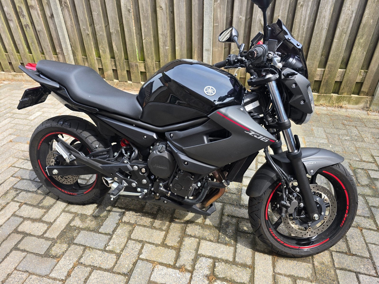 Yamaha XJ6 (2014), Motoren, 4 cilinders, Particulier, Meer dan 35 kW, Handgeschakeld