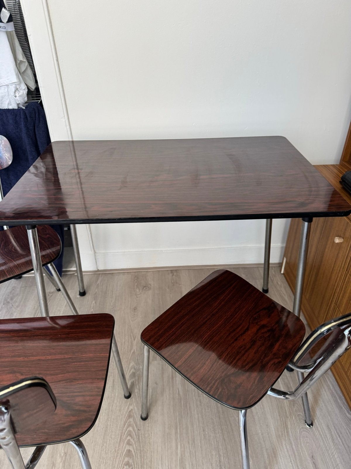 Vintage eettafel met 3 stoelen - Jaren '70 stijl, Ophalen, Gebruikt, 100 tot 150 cm, 50 tot 100 cm