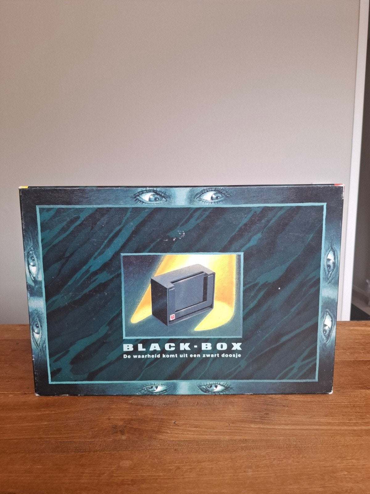 Vintage  Black Box – De waarheid komt uit een zwart doosje, Hobby en Vrije tijd, Gezelschapsspellen | Bordspellen, Een of twee spelers