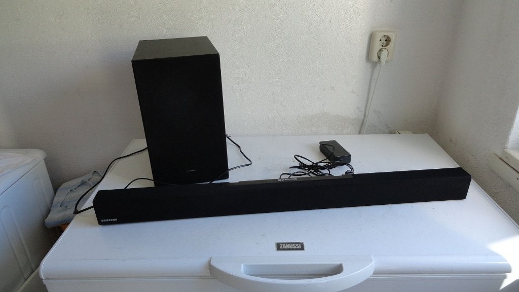 Samsung Soundbar HW-K335 en subwoofer PS-WA67B, Ophalen of Verzenden, Zo goed als nieuw