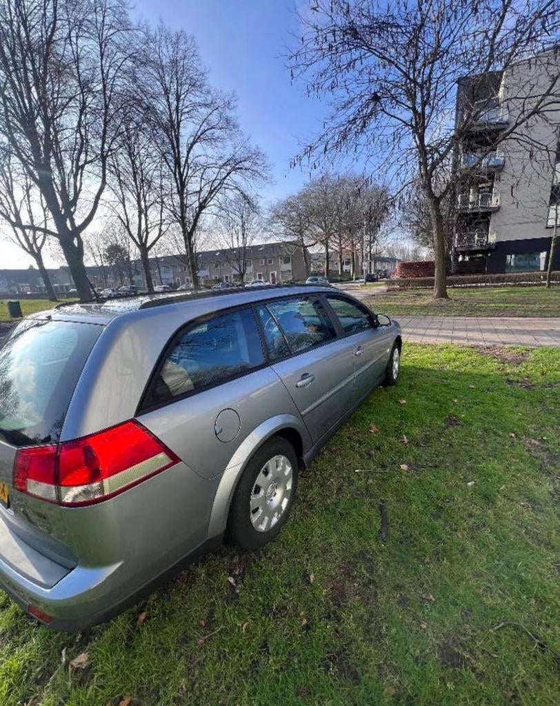 Opel Vectra 1.8 16V St.wgn. 2004 Grijs, Auto's, 1370 kg, 4 cilinders, 1796 cc, Origineel Nederlands