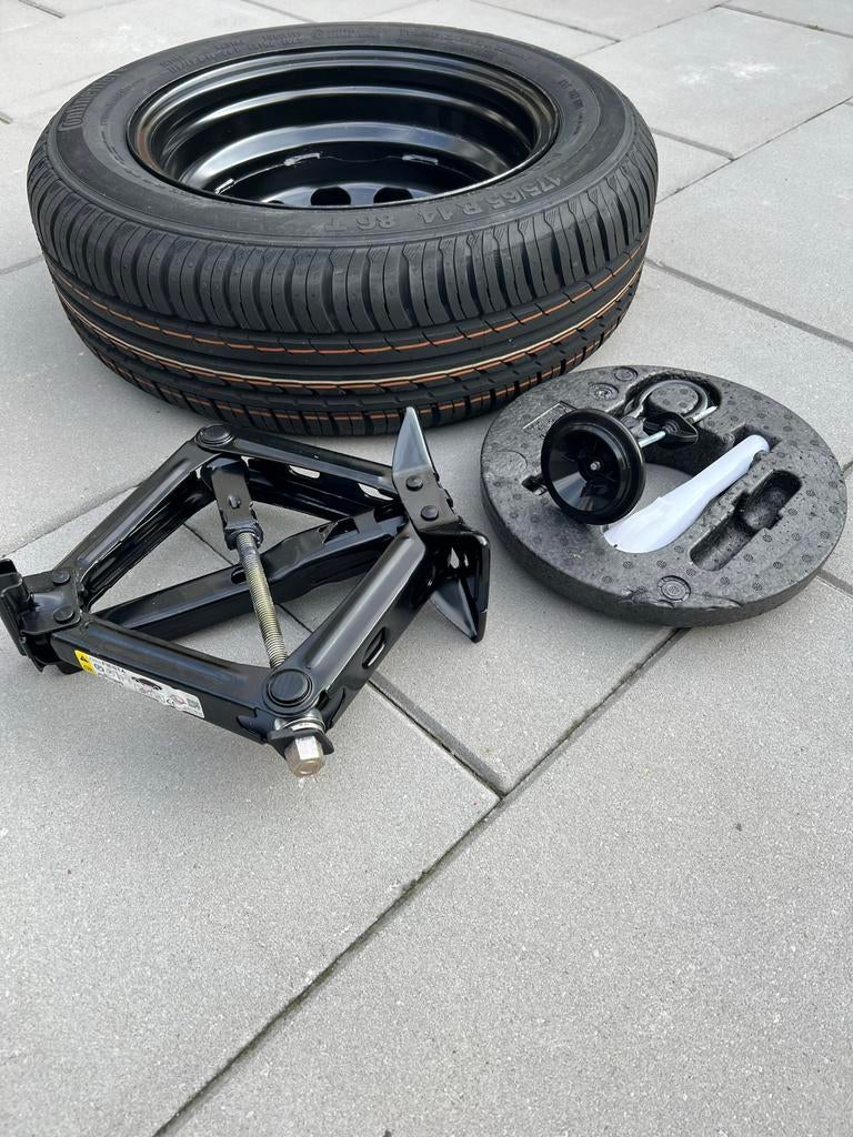 Ford Fiesta 14 inch reserwewiel met krikset, Ophalen of Verzenden, Nieuw