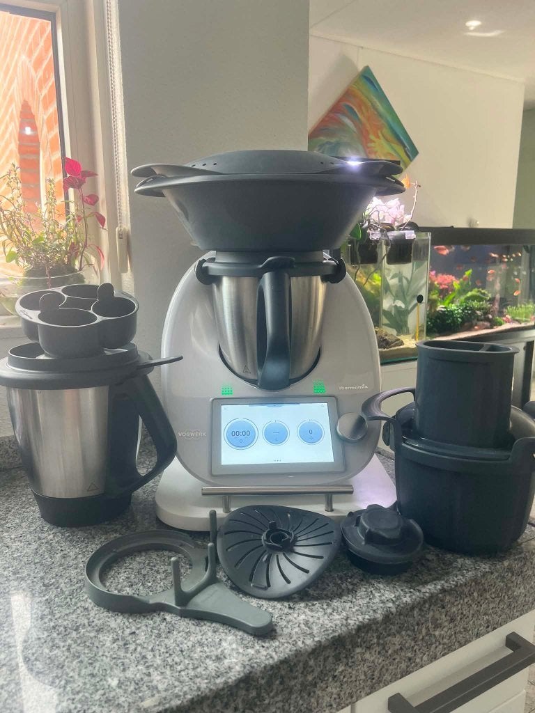 te koop Thermomix TM6 + extra beker, Ophalen, Overige typen, Zo goed als nieuw, Rvs