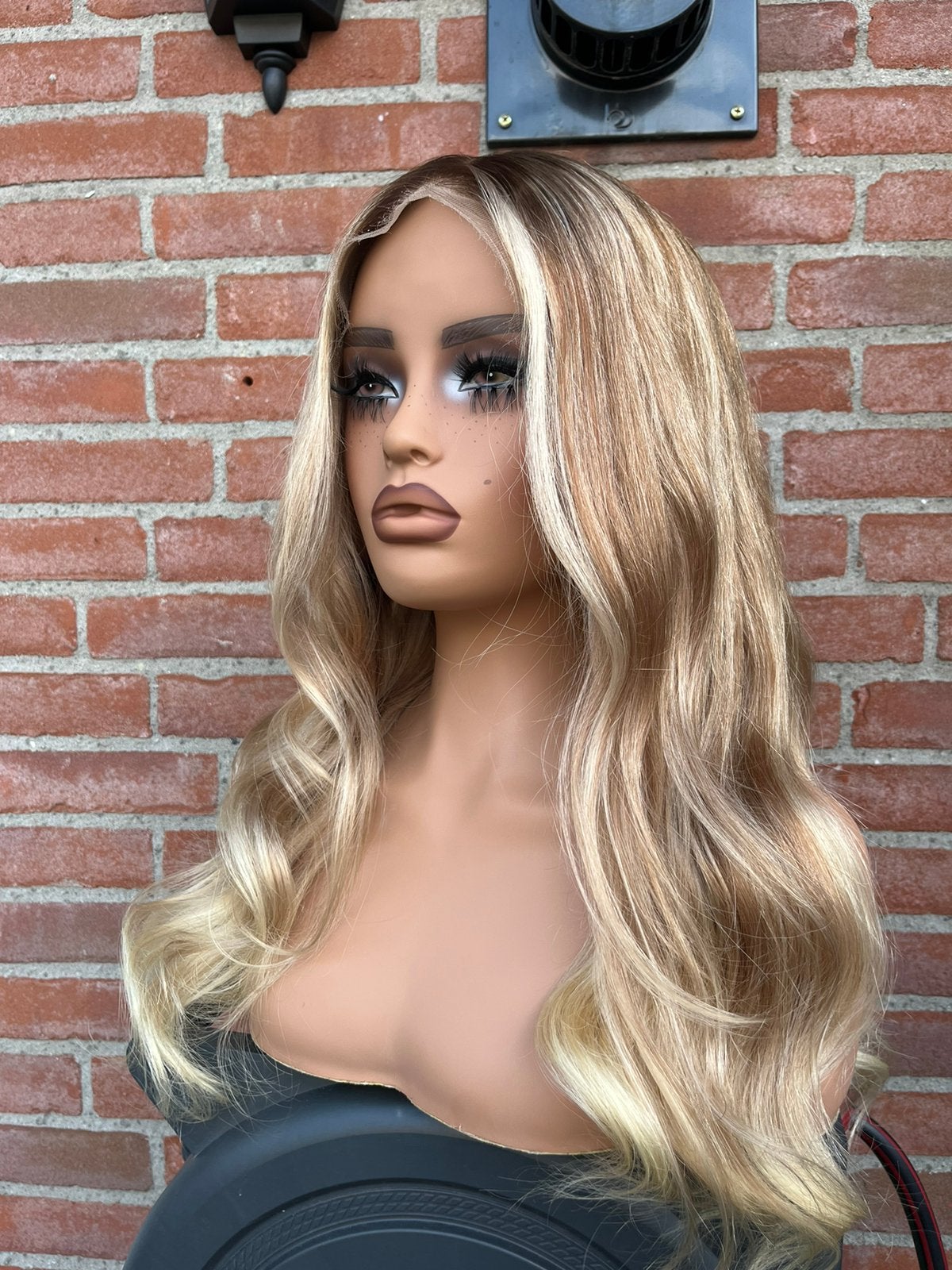 Blonde HD lace wig pruik haarwerk haarstuk echt haar 22 inch, Ophalen, Zo goed als nieuw, Pruik of Haarverlenging