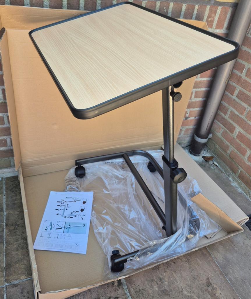 Herdegen opvouwbare bedtafel beuken.op wielen nieuw in doos, Ophalen of Verzenden, Nieuw