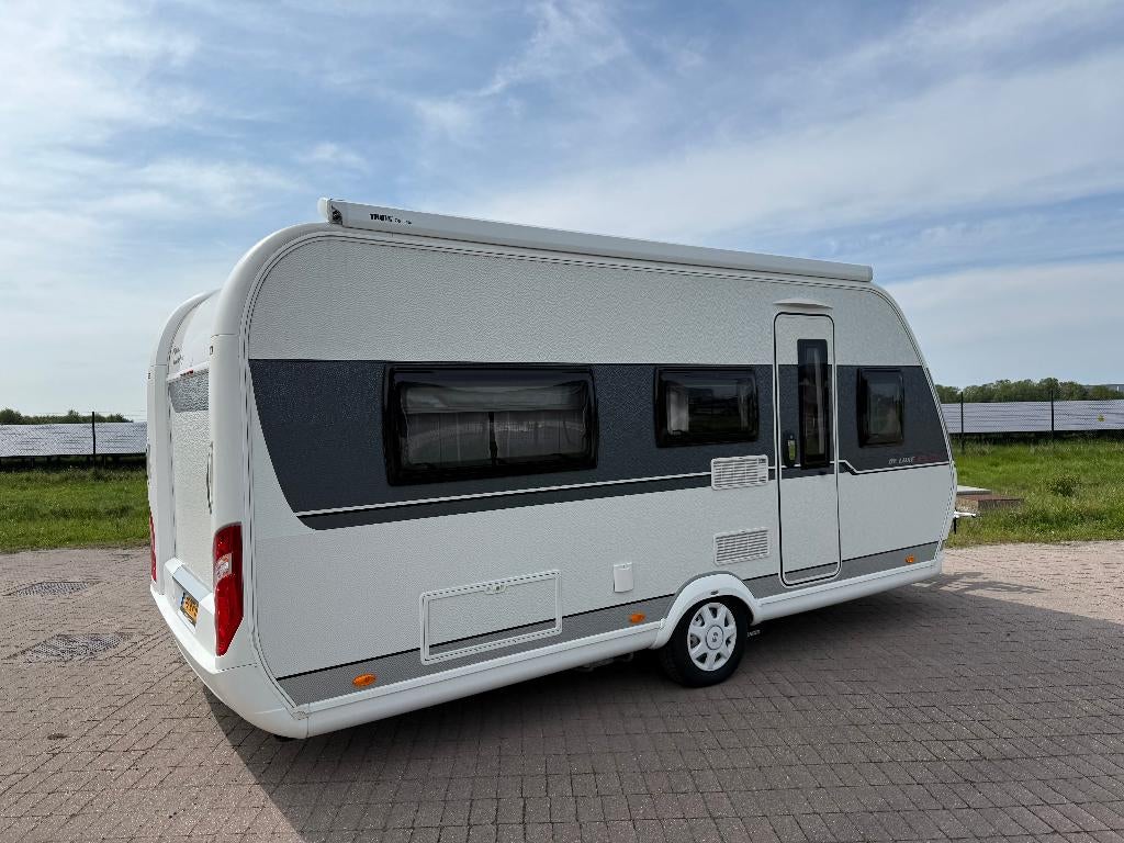 Hobby 460 LU Luxe Edition – Zo goed als nieuw! (1e eigenaar), Caravans en Kamperen, Caravans, 2 aparte bedden, Rondzit, Hobby