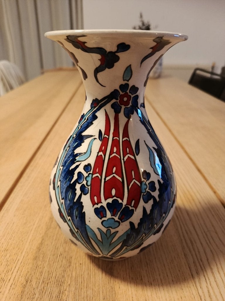 Handgeschilderde Turkse vaas met tulpenmotief, Ophalen of Verzenden