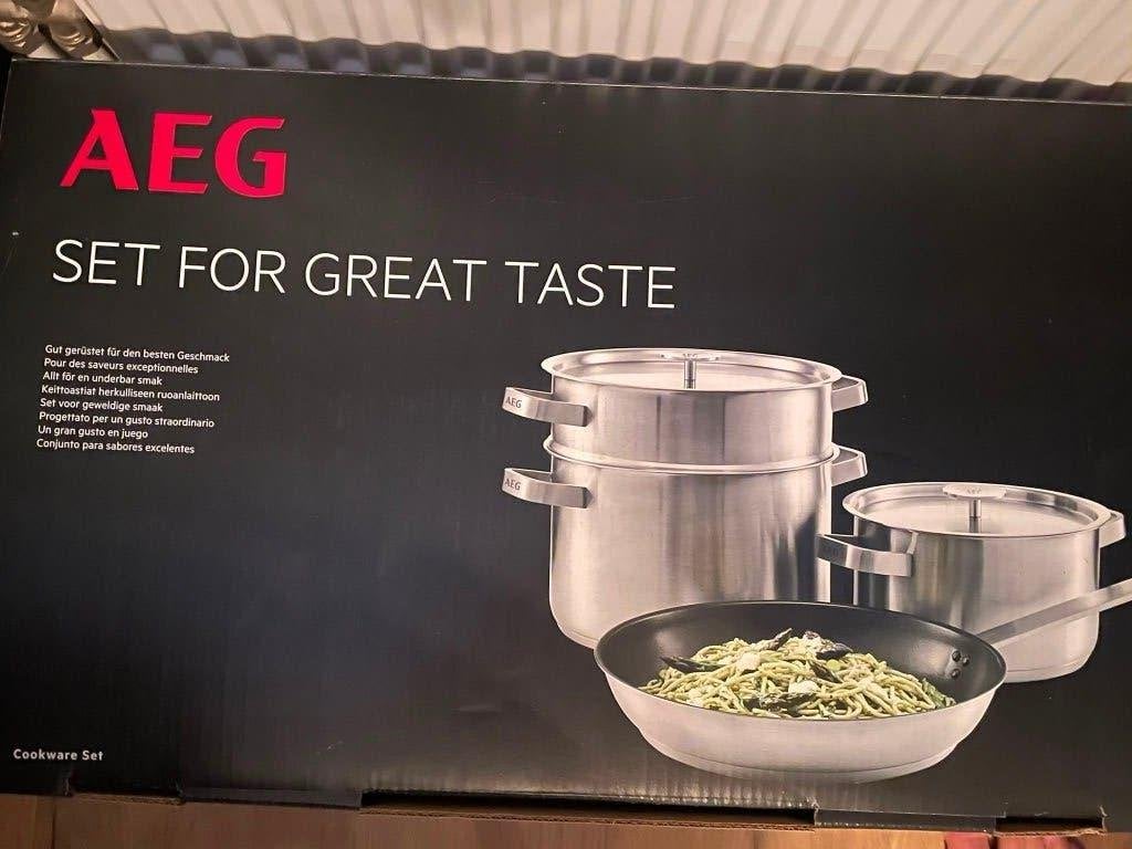 AEG 4-delige pannenset A4SS, Ophalen, Nieuw, Pannenset, Rvs