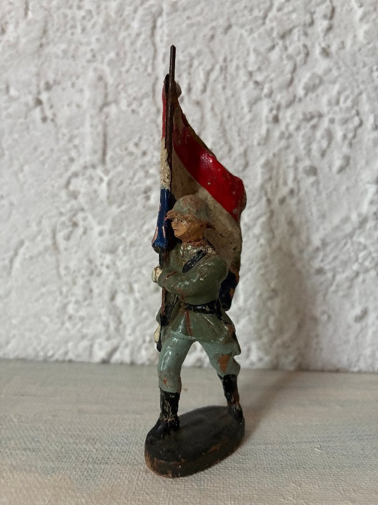 Vintage antiek Elastolin soldaat met Nederlandse vlag, Ophalen of Verzenden