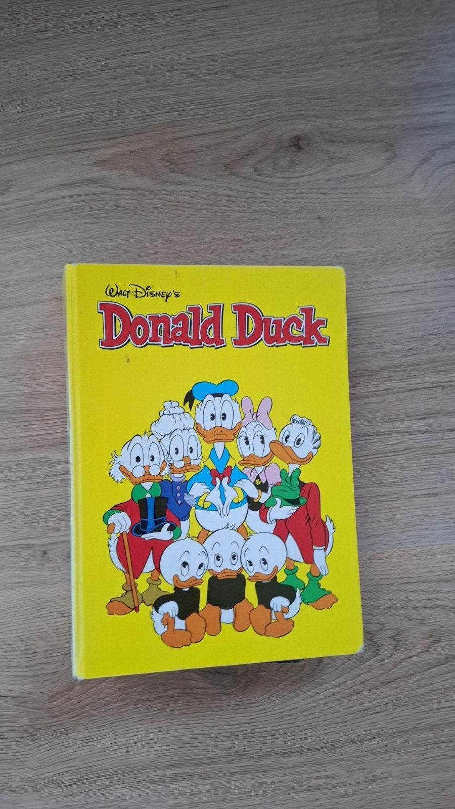 Donald Duck Jaarboek 2001 - Zo goed als nieuw, Gelezen, Complete serie of reeks, Walt Disney, Ophalen of Verzenden