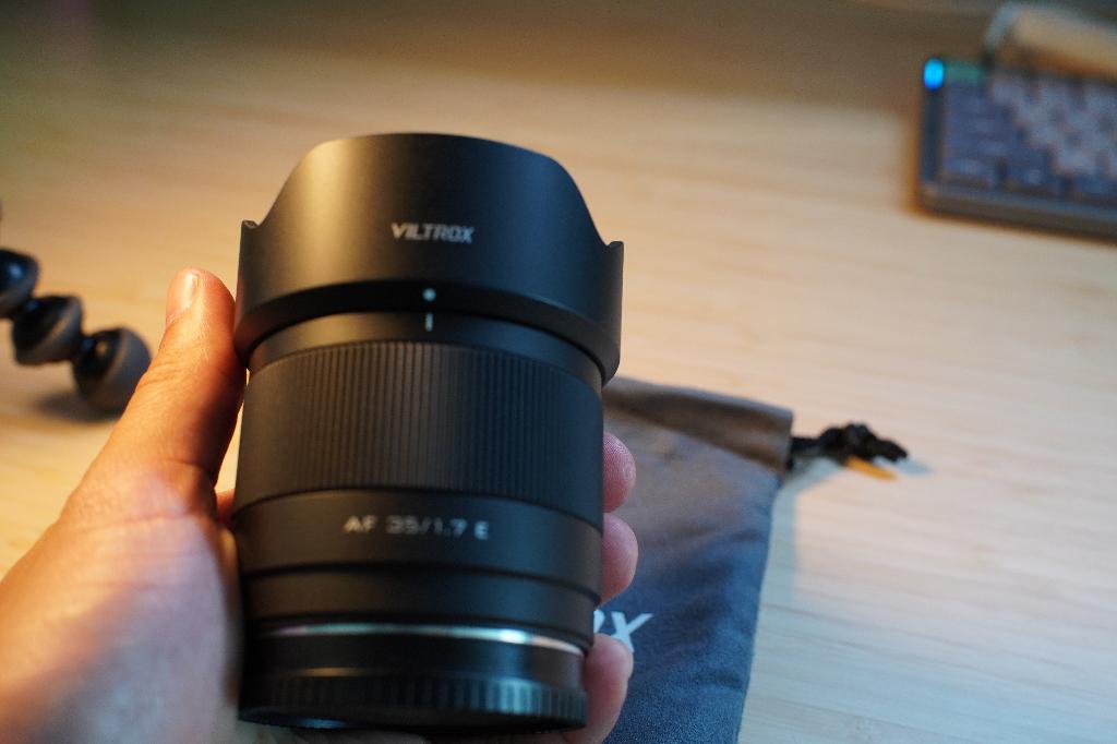 Viltrox 35mm f/1.7 – Sony E-mount | 1x gebruikt | €150, Ophalen, Zo goed als nieuw, Standaardlens