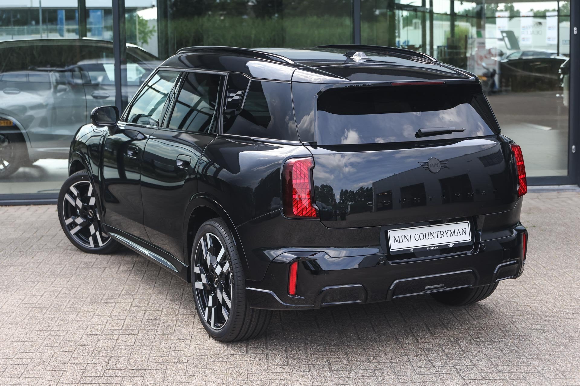 MINI Countryman E / John Cooper Works / Pakket S / 20" JCW F, Zwart, Countryman, Zwart, Leder