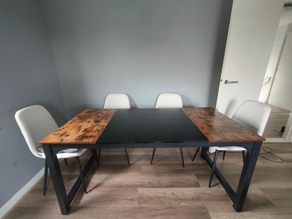 Moderne eettafel met 5 stoelen, Industrieel, Modern, 50 tot 100 cm, Zo goed als nieuw, Vijf personen of meer