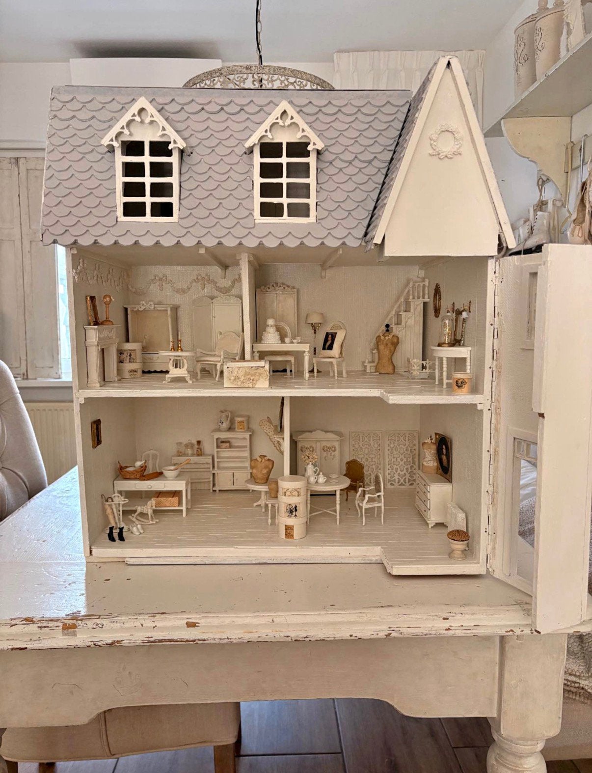 brocante poppenhuis, Ophalen