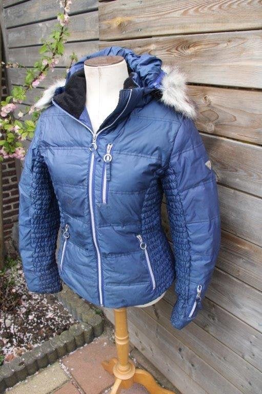Winterjas blauw Luhta mt 38 Vaste prijs, Maat 38/40 (M), Luhta, Blauw, Ophalen of Verzenden