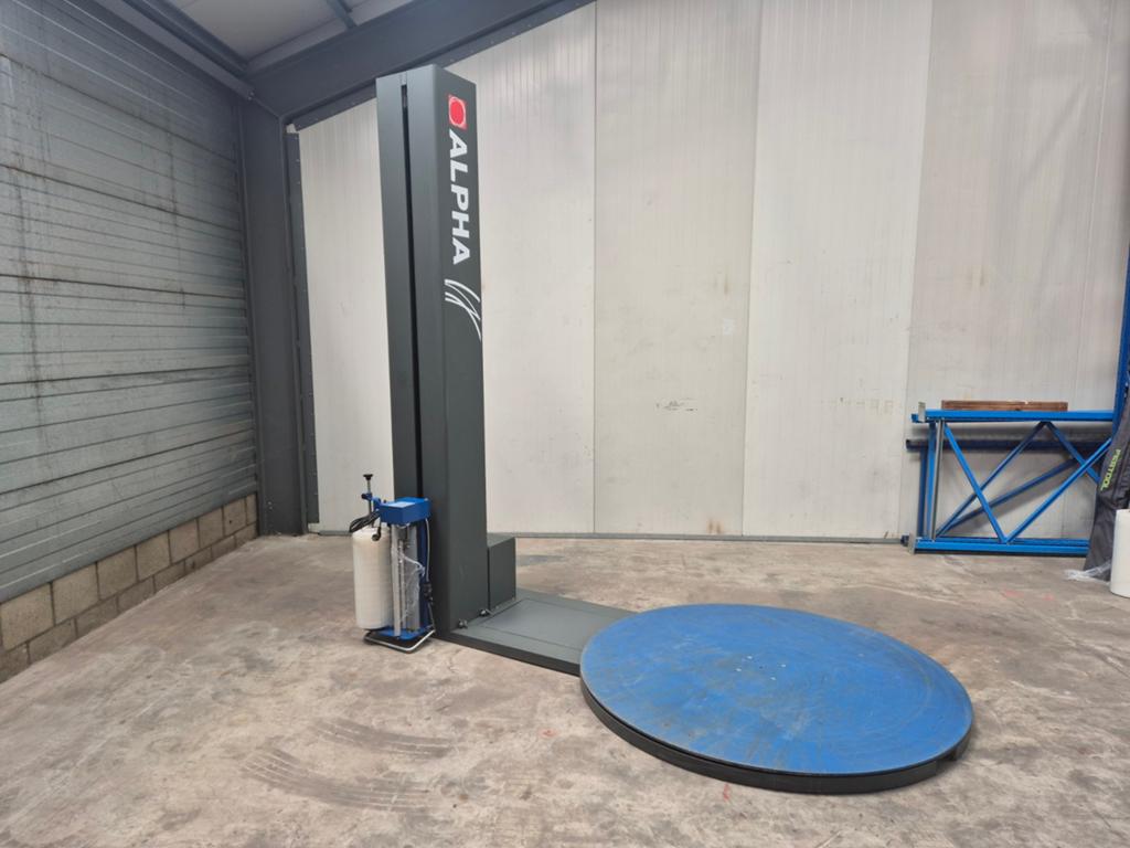 Palletwikkelaar ALPHA M 2021, Zakelijke goederen, Machines en Bouw | Industrie en Techniek, Ophalen