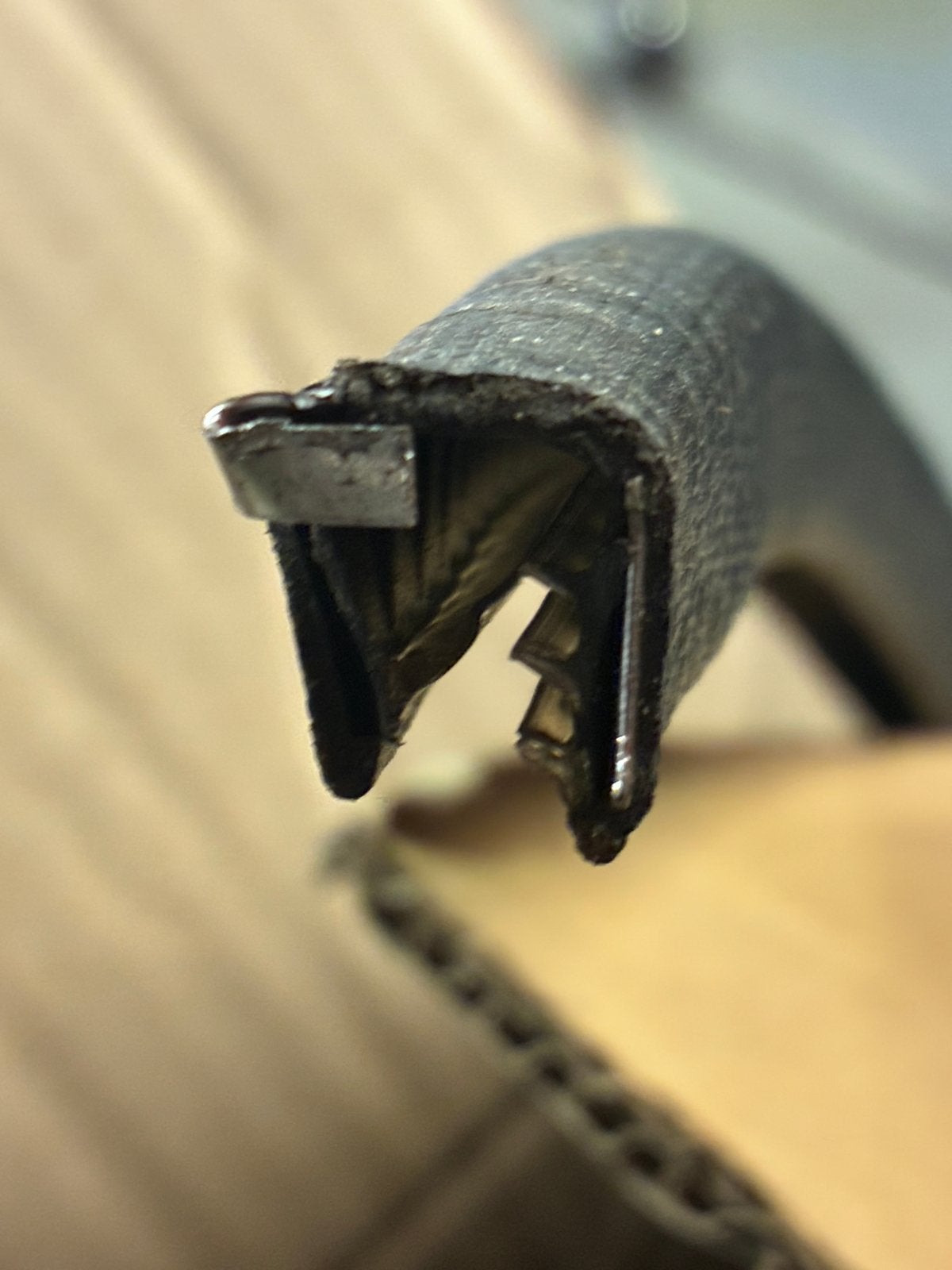 Afwerkband rubber met stalen binnenkant - 15 meter, Ophalen of Verzenden, Nieuw