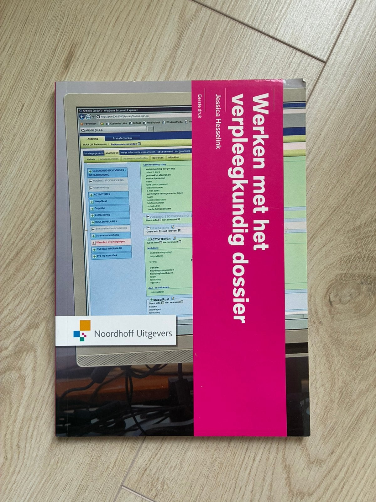 Werken met het verpleegkundig dossier, Boeken, Studieboeken en Cursussen, Ophalen of Verzenden, Beta, Zo goed als nieuw, HBO