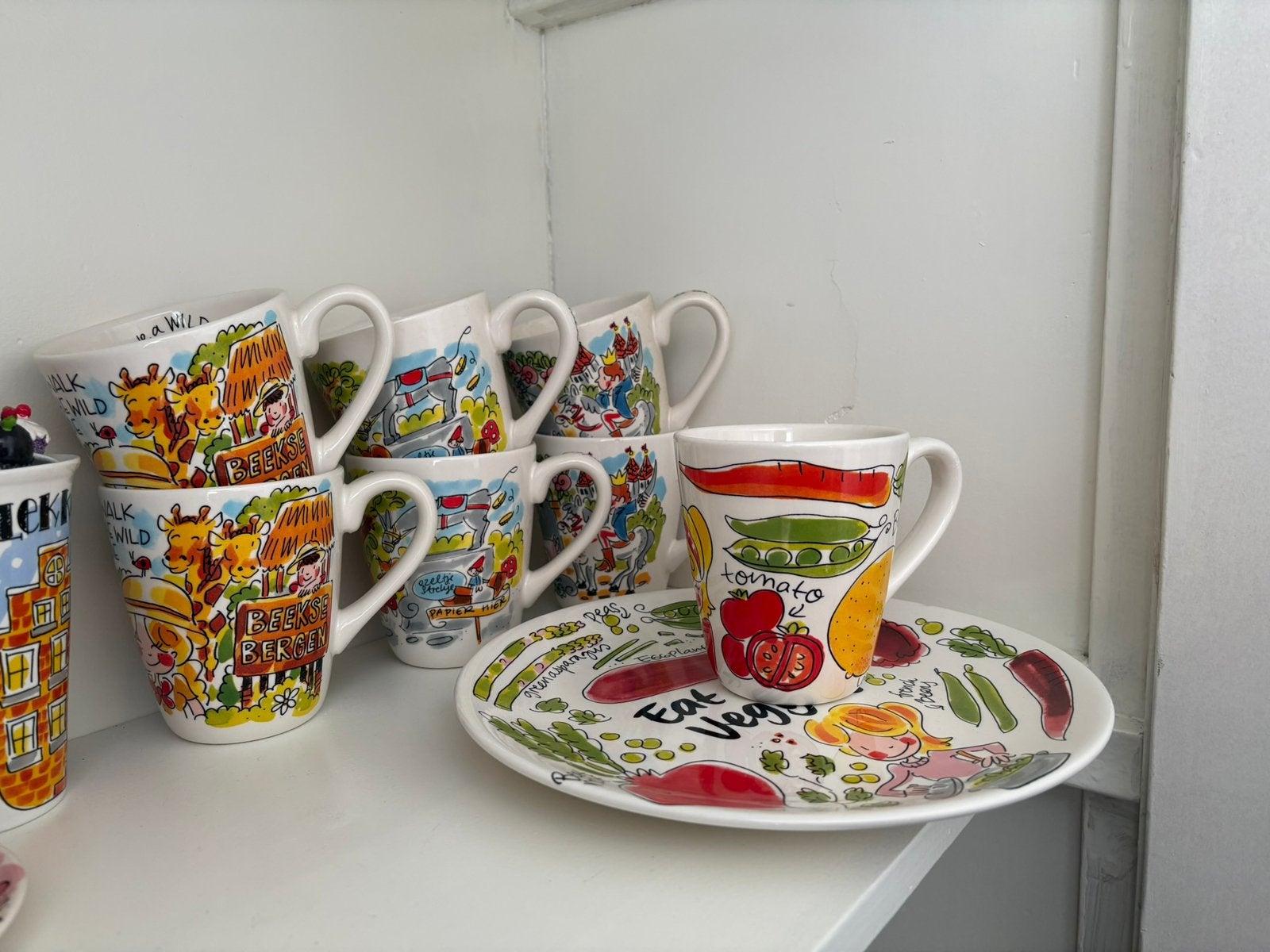 Blond amsterdam servies, Huis en Inrichting, Ophalen of Verzenden, Zo goed als nieuw, Aardewerk, Kop(pen) en/of Schotel(s)