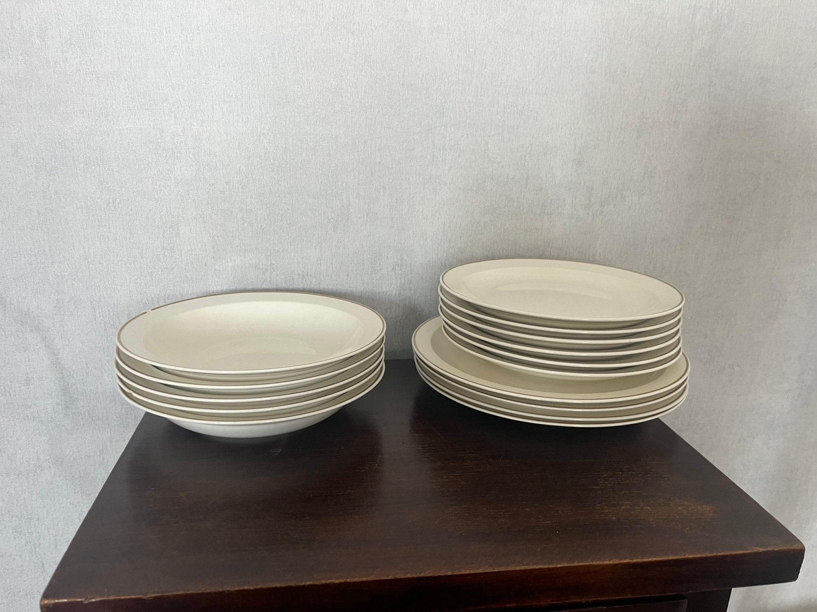 Servies van Regout Maastricht, Ophalen
