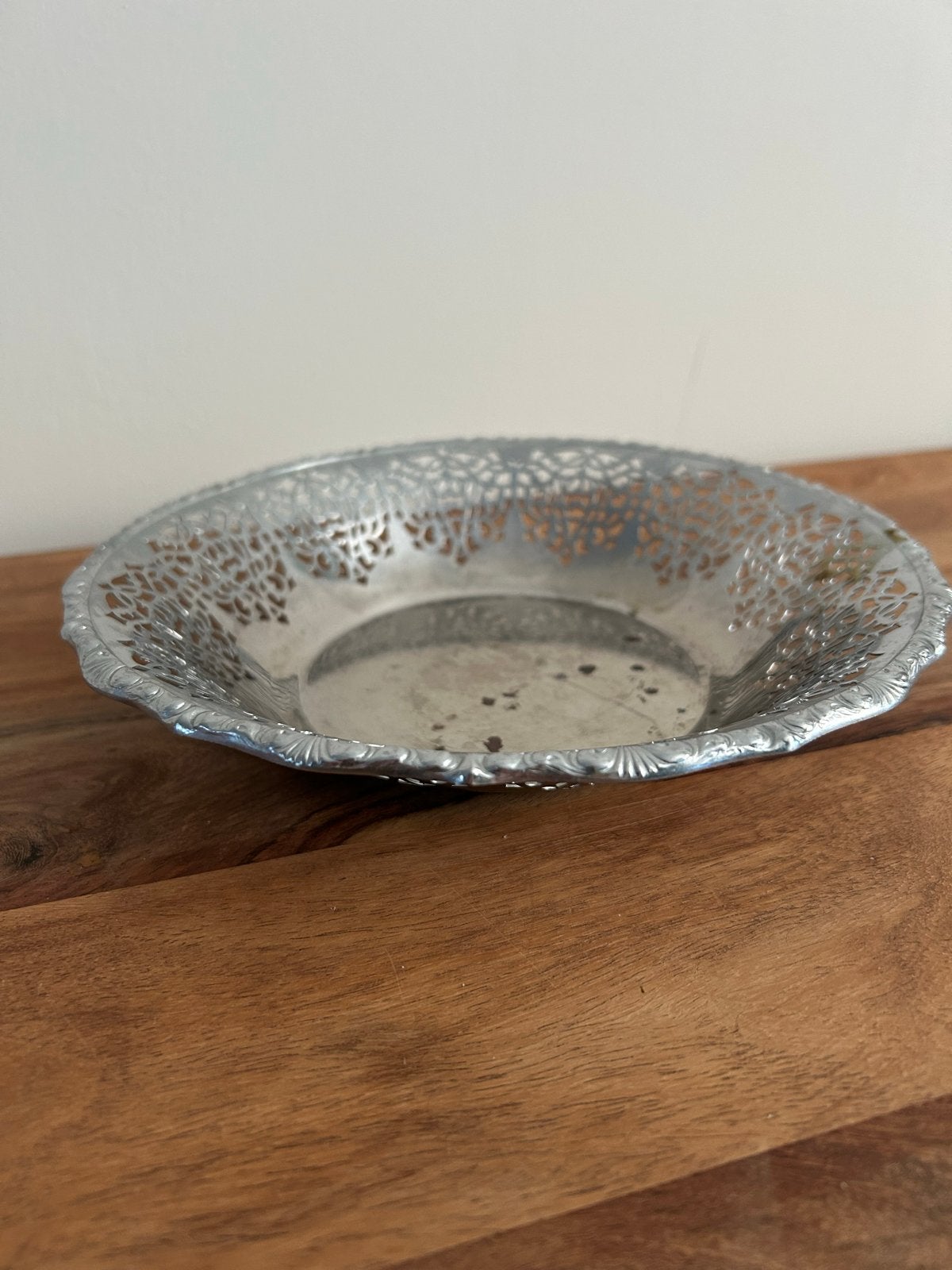 Vintage zilverkleurige schaal met opengewerkt patroon, Ophalen of Verzenden
