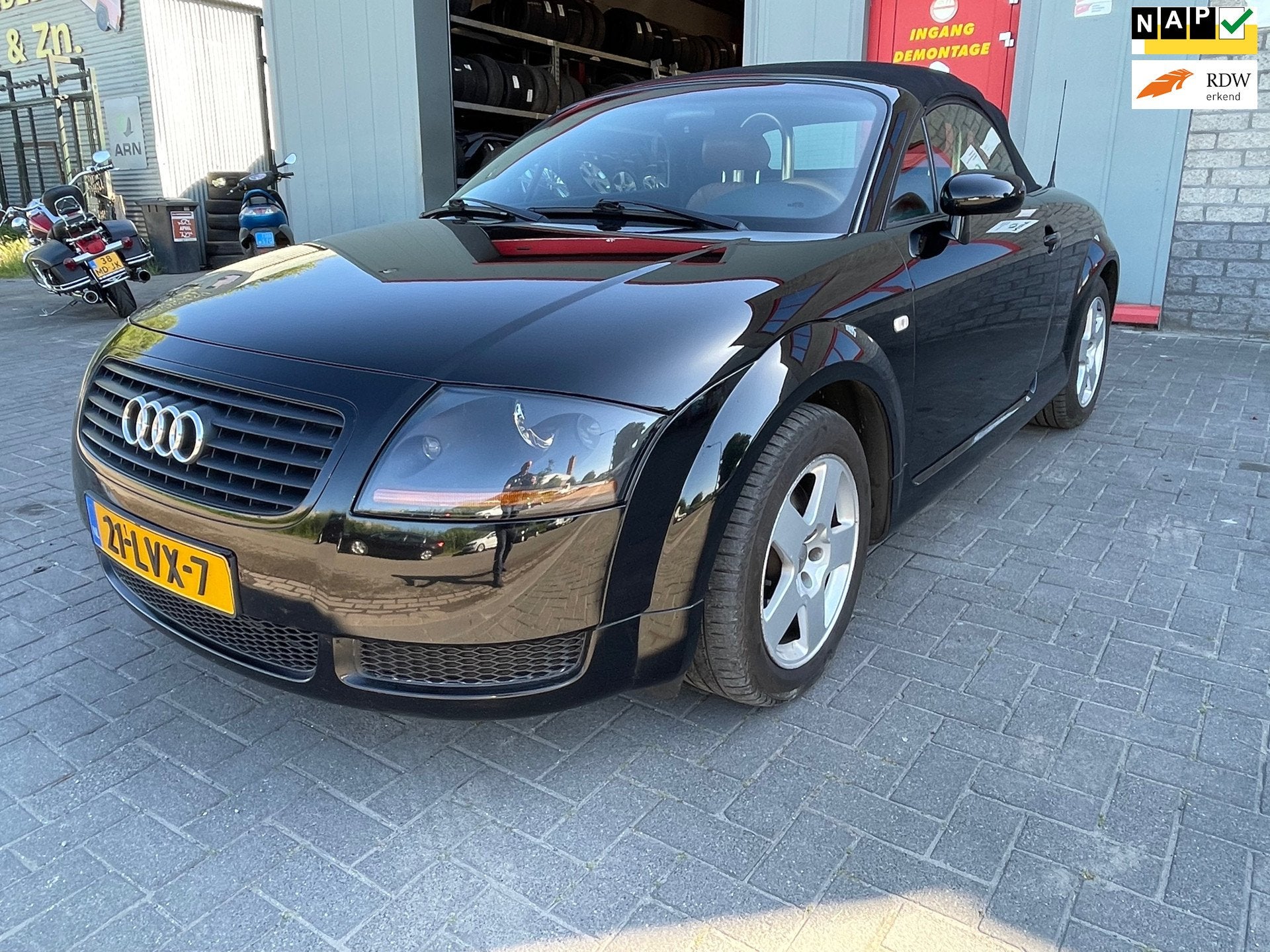 Audi TT Roadster 1.8 5V Turbo, Auto's, Audi, Voorwielaandrijving, Dealer onderhouden, Gebruikt, 4 cilinders