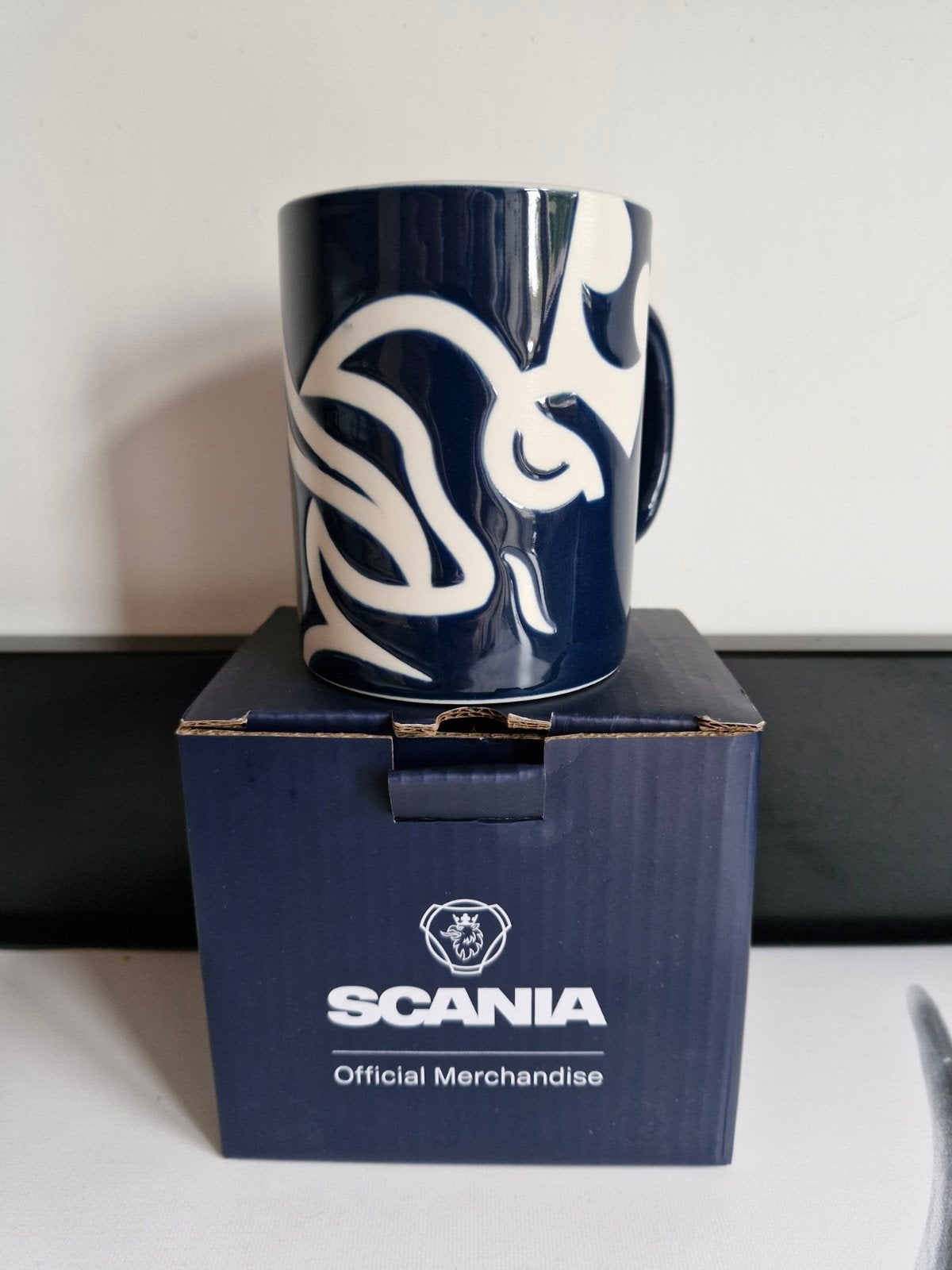 nieuwe Scania mok, Ophalen of Verzenden, Nieuw, Porselein, Kop en/of schotel