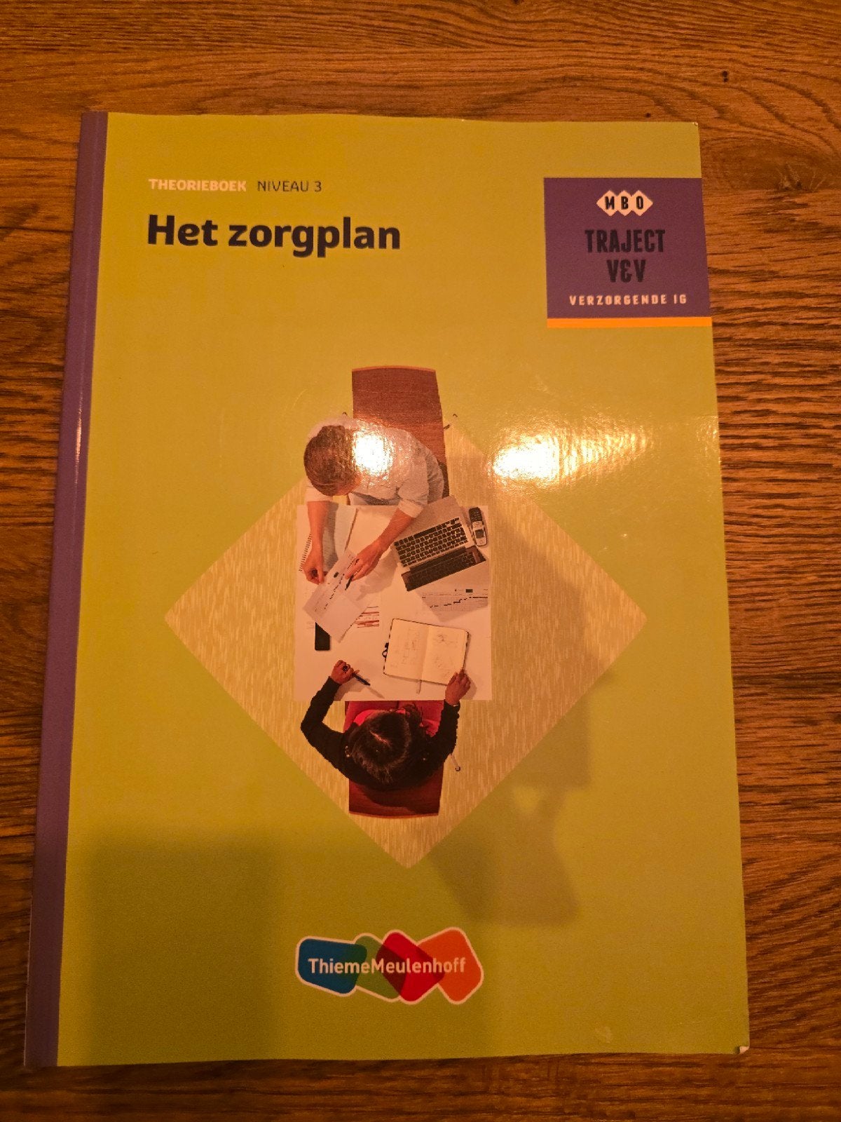 Traject V&V Het zorgplan - V-IG/Mbo-Verpleegkundige, J.G.V. van Son, Ophalen of Verzenden, Zo goed als nieuw, MBO