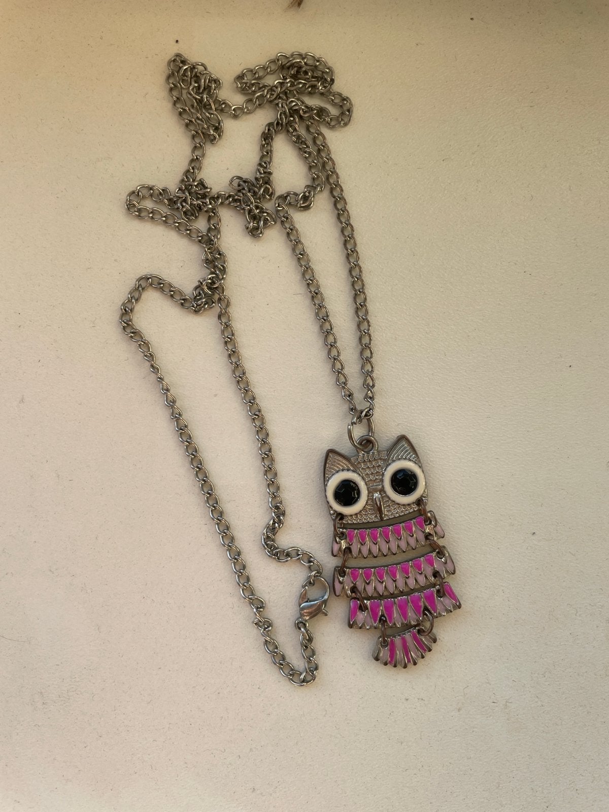 Leuke uil ketting met roze accenten, Gebruikt, Ophalen of Verzenden, Roze, Overige materialen