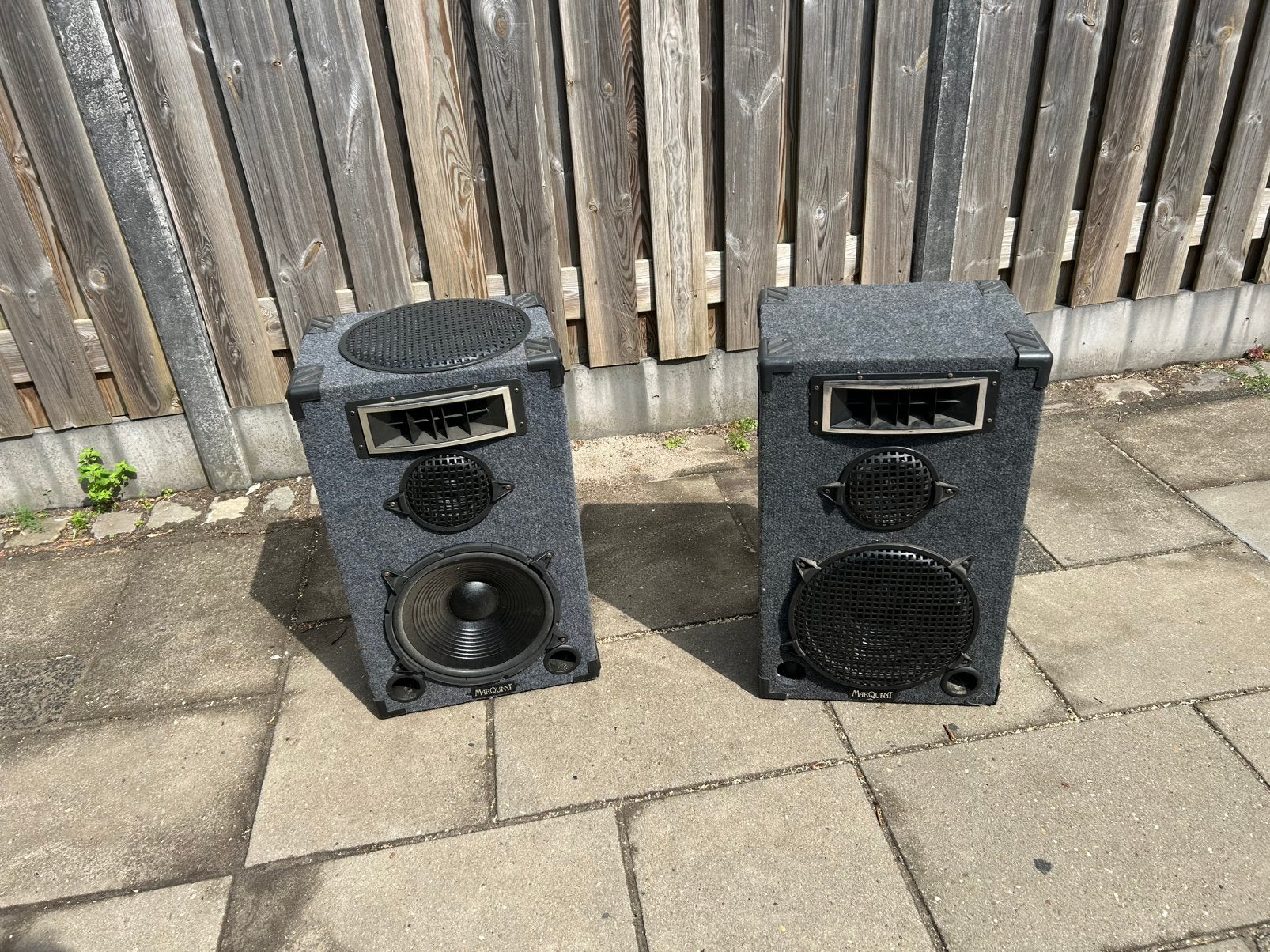Speakerset Marquant - 1 met kapotte bas speaker, Speakerset, Ophalen, Overige merken, Niet werkend