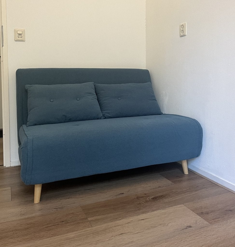 Made Haru slaapbank 2-zits petrolblauw + matras, Huis en Inrichting, Slaapkamer | Slaapbanken, Ophalen, Gebruikt, Blauw, Tweepersoons