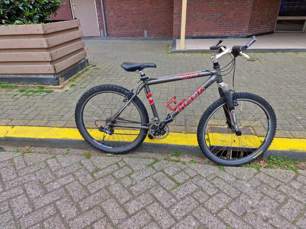 Trek 4900 Mountainbike te koop, Fietsen en Brommers, Ophalen, Hardtail, Heren, Zo goed als nieuw