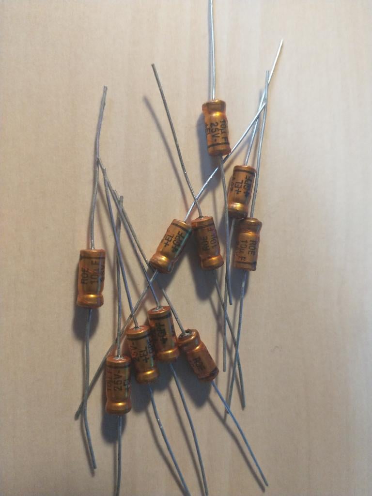 Roe 10uf 25v axiaal (Nieuw), Ophalen of Verzenden, Nieuw