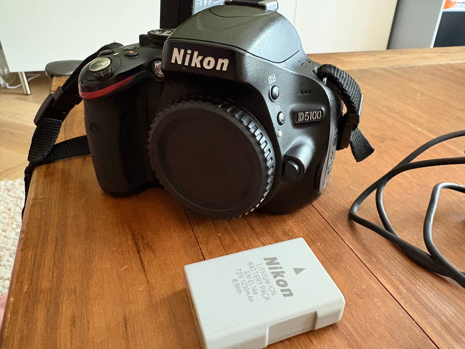 Nikon D5100 DSLR camera met +/- 6000 afdrukken, Gebruikt, Spiegelreflex, Ophalen of Verzenden, Accu
