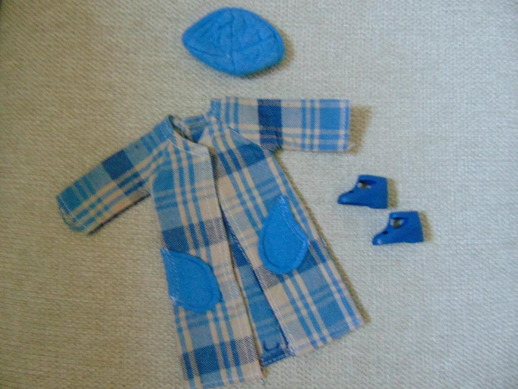 Aangeboden: 24 verschillende outfits voor Fleur poppen, Verzamelen, Poppen, Ophalen of Verzenden, Gebruikt, Kleertjes