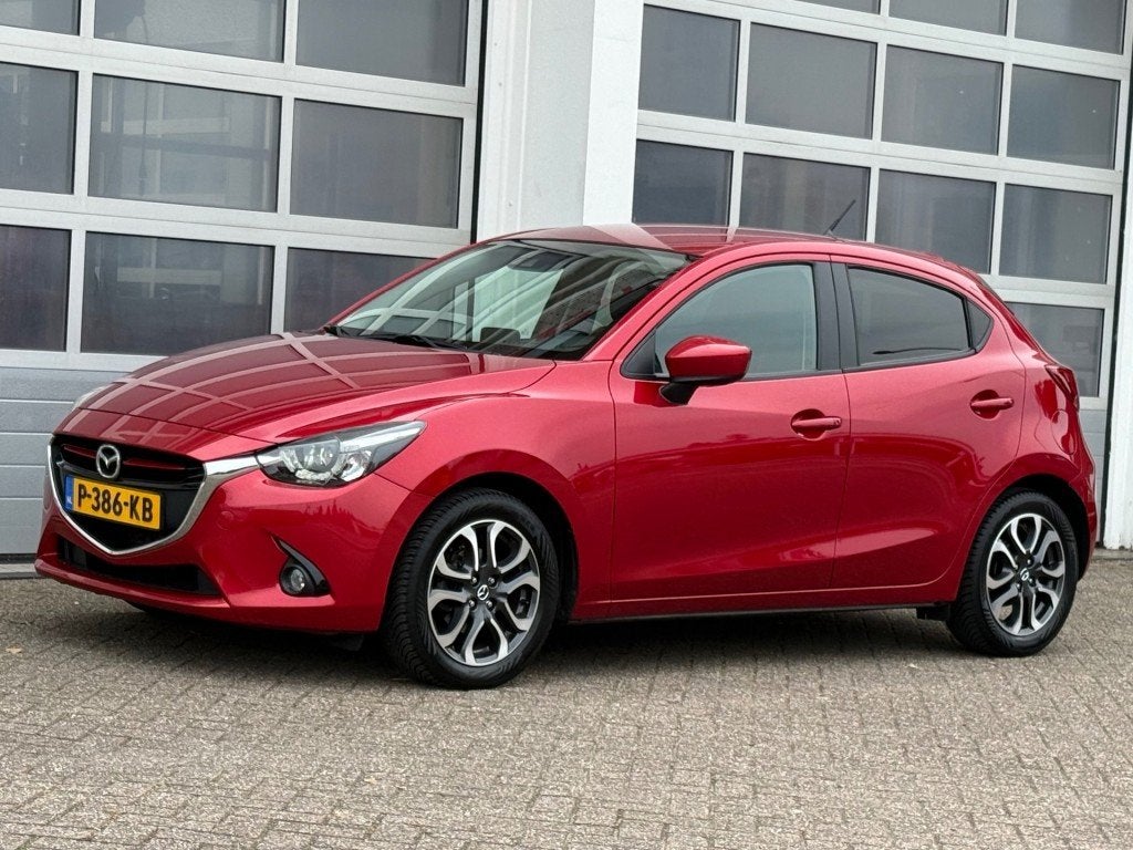 Mazda 2 1.5 Skyactiv-G 90Pk GT-M Navi Apple Carplay Clima Tr, Auto's, Mazda, Voorwielaandrijving, Gebruikt, 4 cilinders, Bedrijf