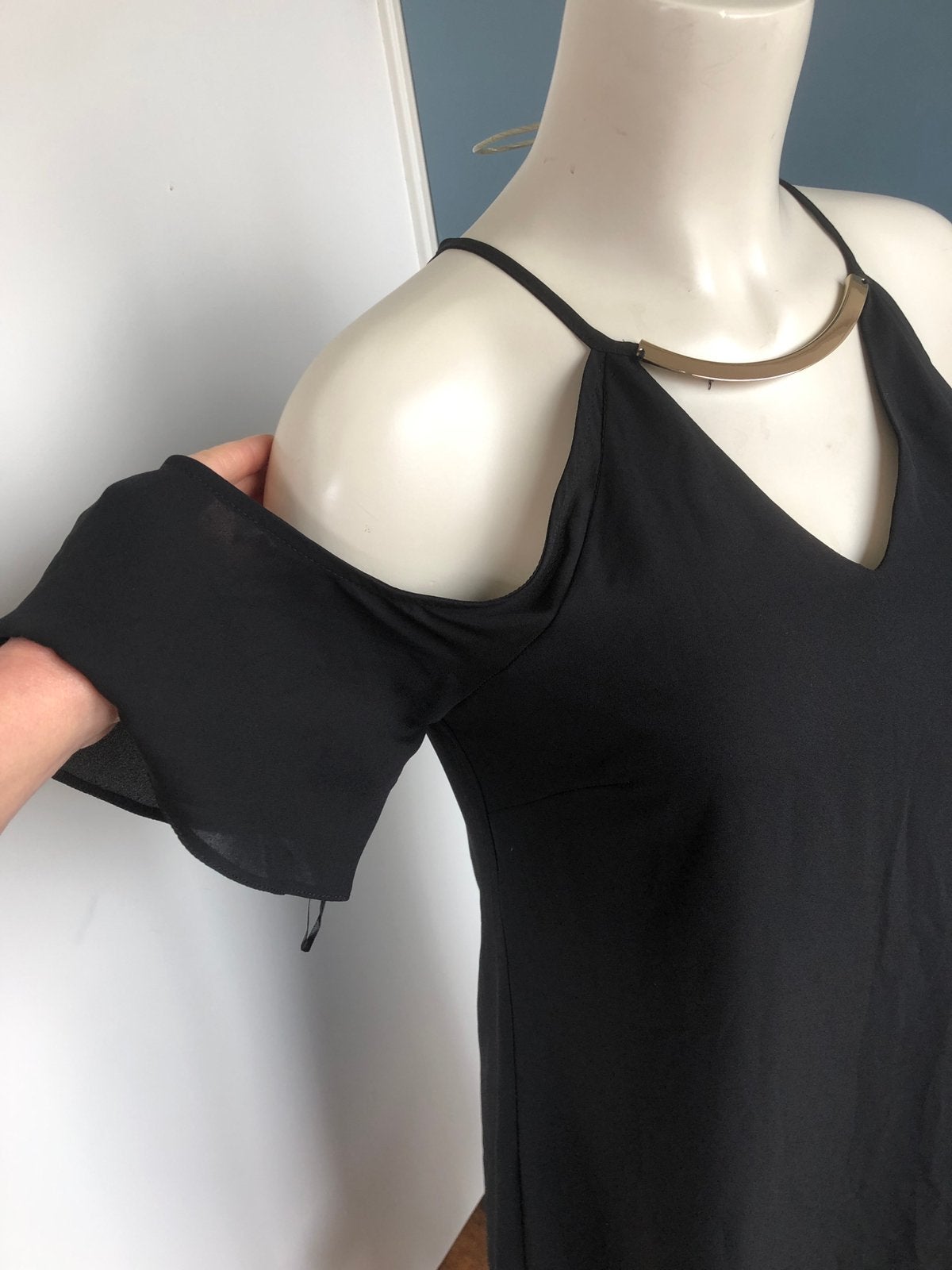 Lipsy London off-sholder zwart jurkje 38 little black dress, Maat 38/40 (M), Zwart, Ophalen of Verzenden, Zo goed als nieuw