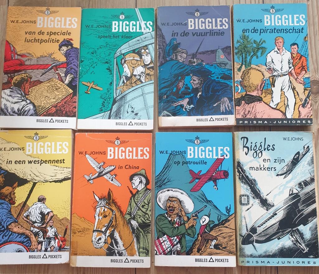 Set van 8 Biggles pockets - W.E. Johns (jaren '60), Boeken, Ophalen of Verzenden