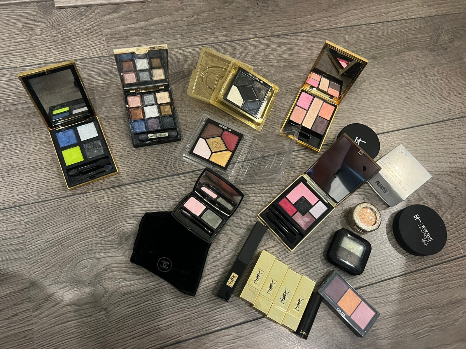 Partij make up A merken dior YSL chanel mac kiko, Overige kleuren, Gehele gezicht, Ophalen of Verzenden, Zo goed als nieuw