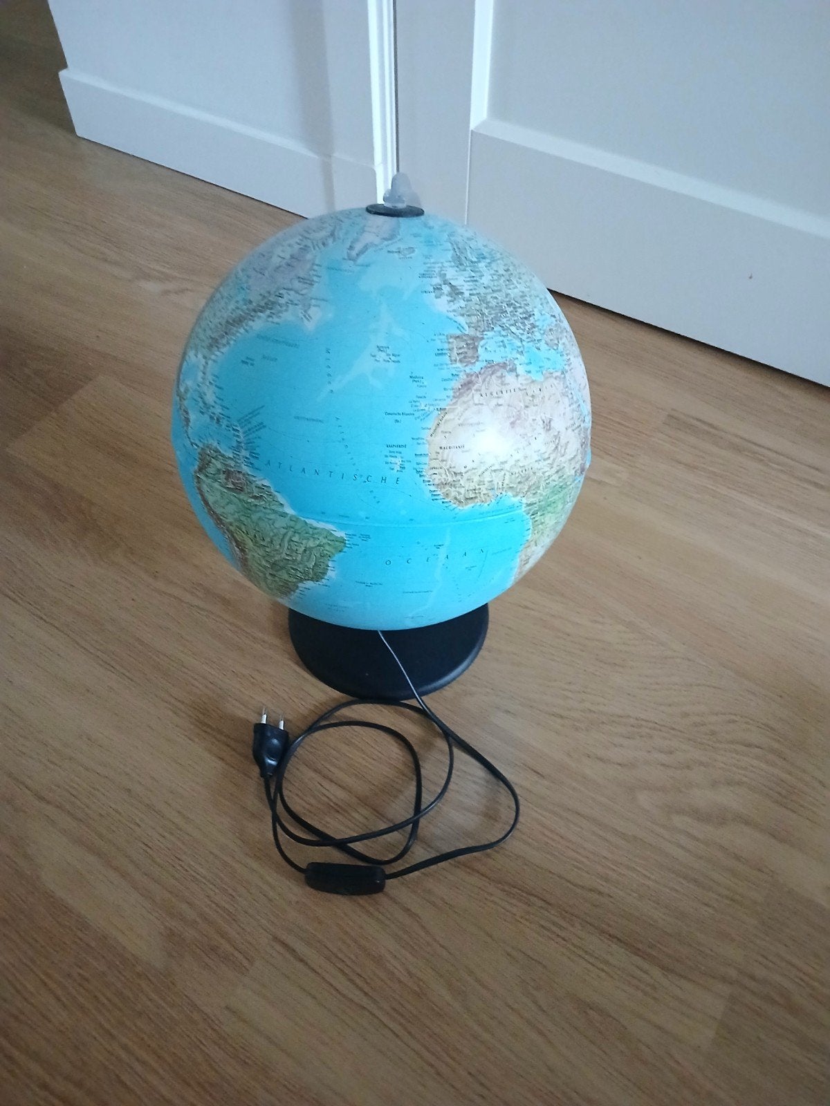 Verlichte Wereldbol - Decoratief en Educatief, Ophalen of Verzenden, Verlicht, Zo goed als nieuw