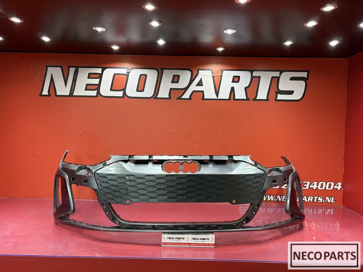 Audi e-tron bumper 4KE – origineel, Gebruikt, -, -, Achter