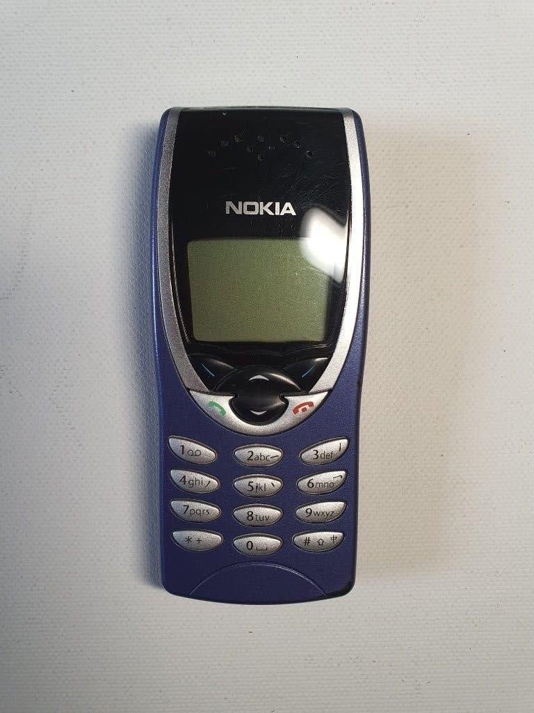 Vintage Nokia 8210, Gebruikt, Blauw, Geen camera, Fysiek toetsenbord