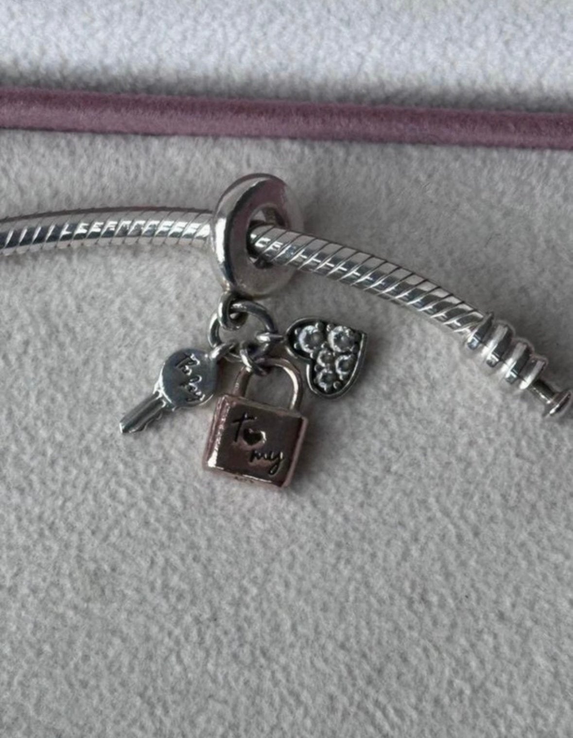 Pandora bedel: key to my heart, Sieraden, Tassen en Uiterlijk, Bedels, Ophalen of Verzenden, Zo goed als nieuw, Goud, Pandora